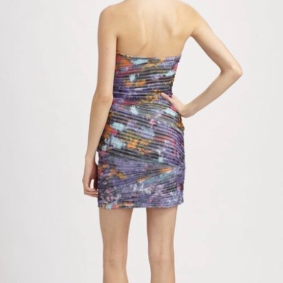 BCBG STRAPLESS DRESS SIZE 0 - Picture 3 of 6